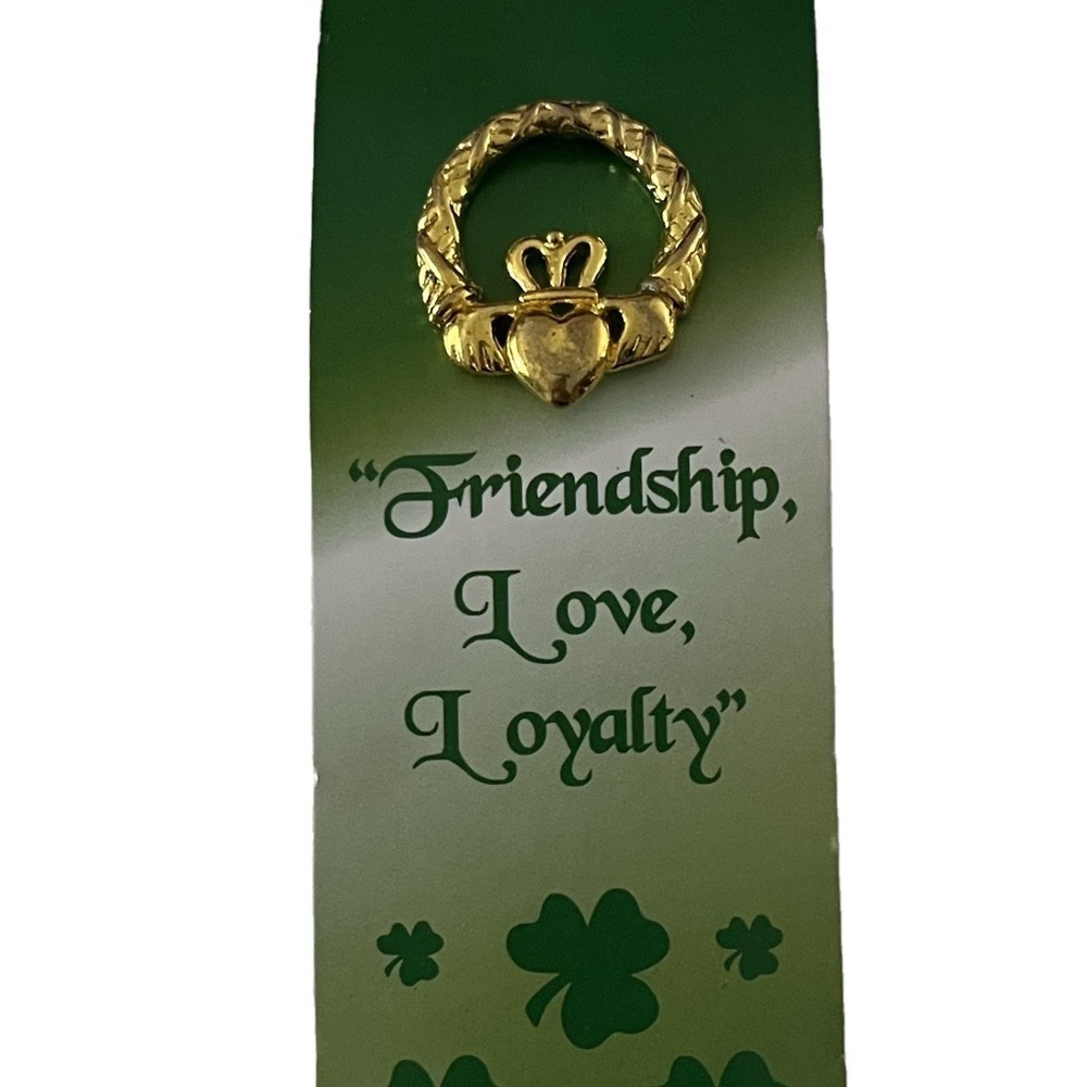🍀Gold Tone Irish Claddagh Pin & Bookmark 🍀